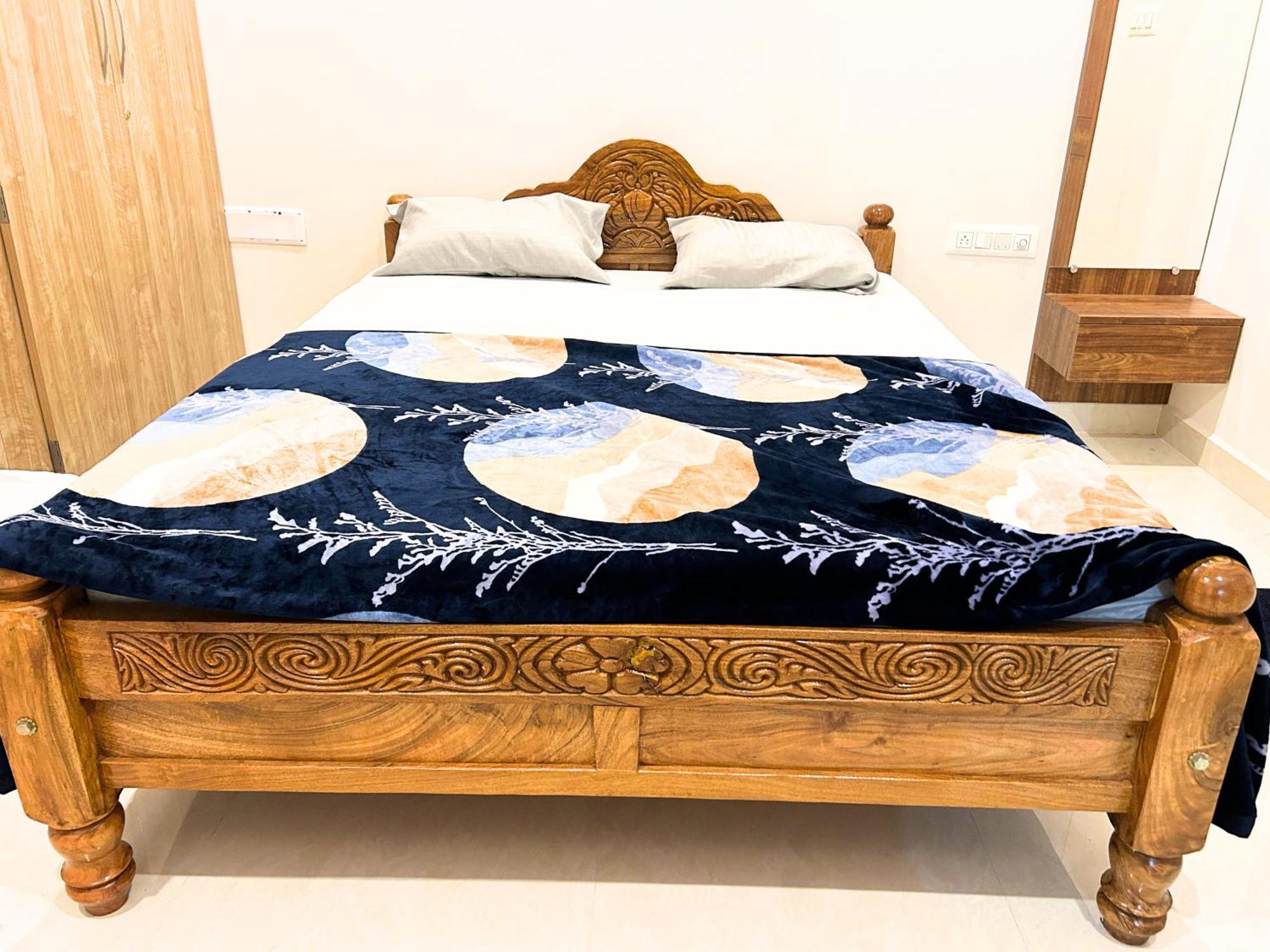 Mannat Inn Classic Premium - 3Bhk Мисор Екстериор снимка